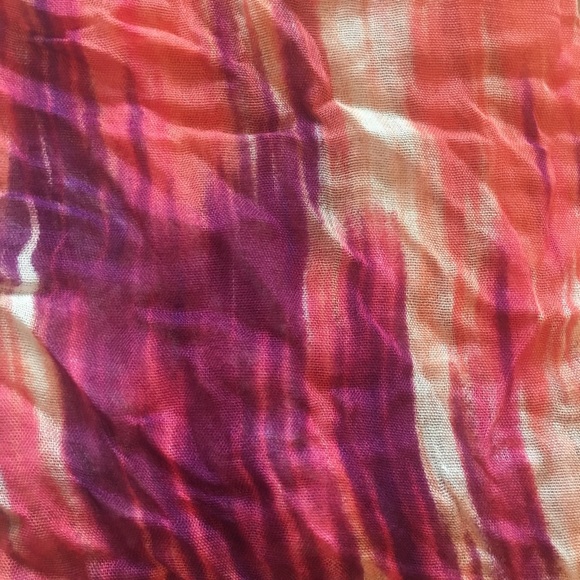 ⭐️SALE NWOT Multicolored Light Infinity Scarf - Picture 3 of 3